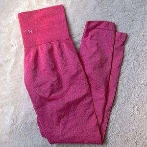 NVGTN - NWOT - electric pink contour seamless leggings - size S
